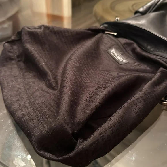 Chanel Lambskin soft hobo bag - Picture 16 of 16